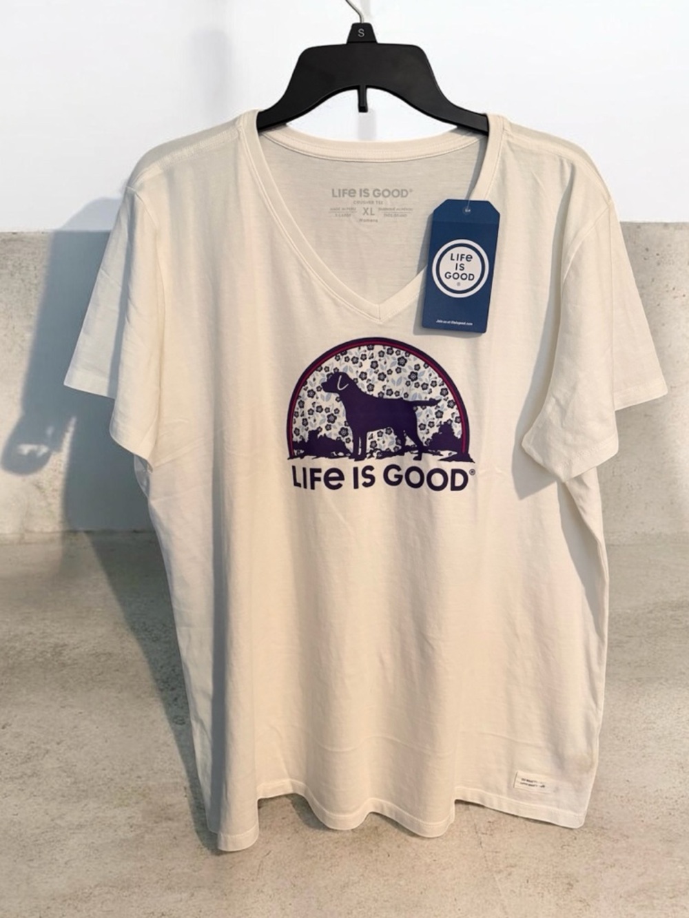 Life Is Good White V-Neck Tee with Purple Dog Graphic XL